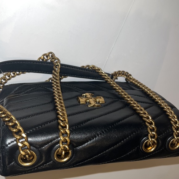 Tory Burch KIRA CHEVRON CONVERTIBLE SHOULDER BAG - Picture 16 of 17